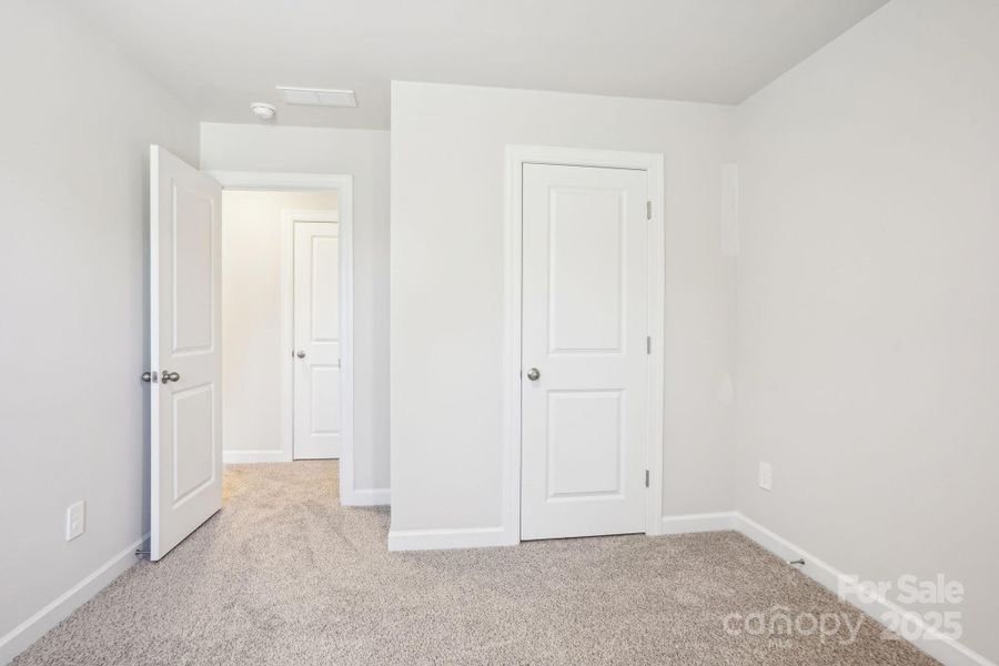 Spacious, unfurnished interior of a new home in Crossrail Station, Mooresville (Image 19).