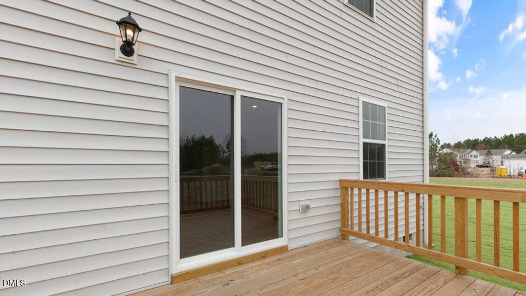 dr-horton-baker-farm-lot-26-010