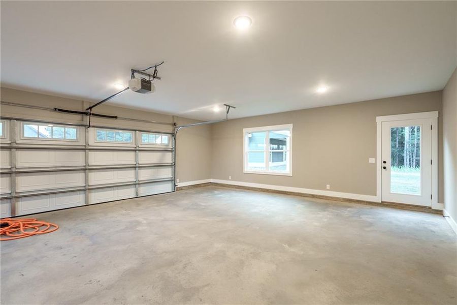 Spacious, unfurnished interior of a new home in , Social Circle (Image 21).