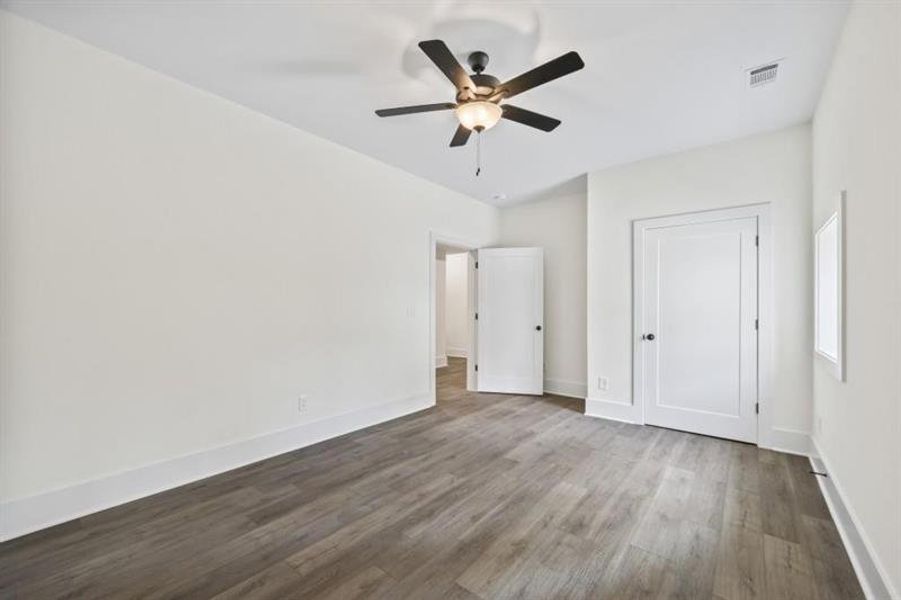 Spacious, unfurnished interior of a new home in , Madison (Image 27).