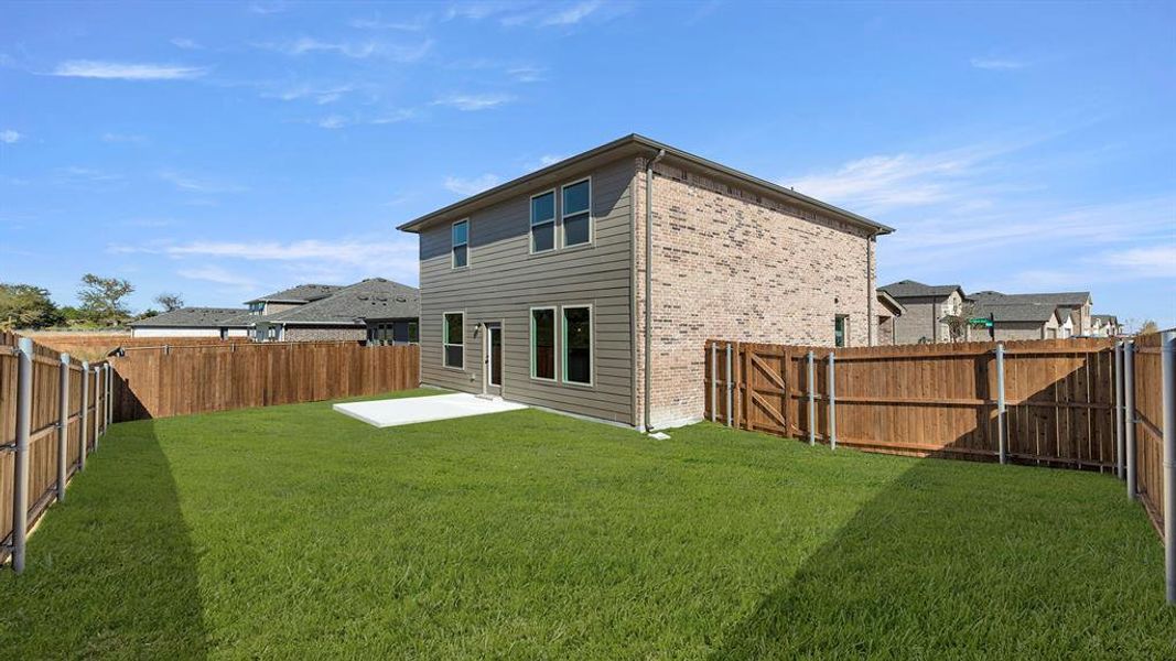 27. 2524 Yo Ranch - Back (2) 27. 2524 Yo Ranch - Back (2)