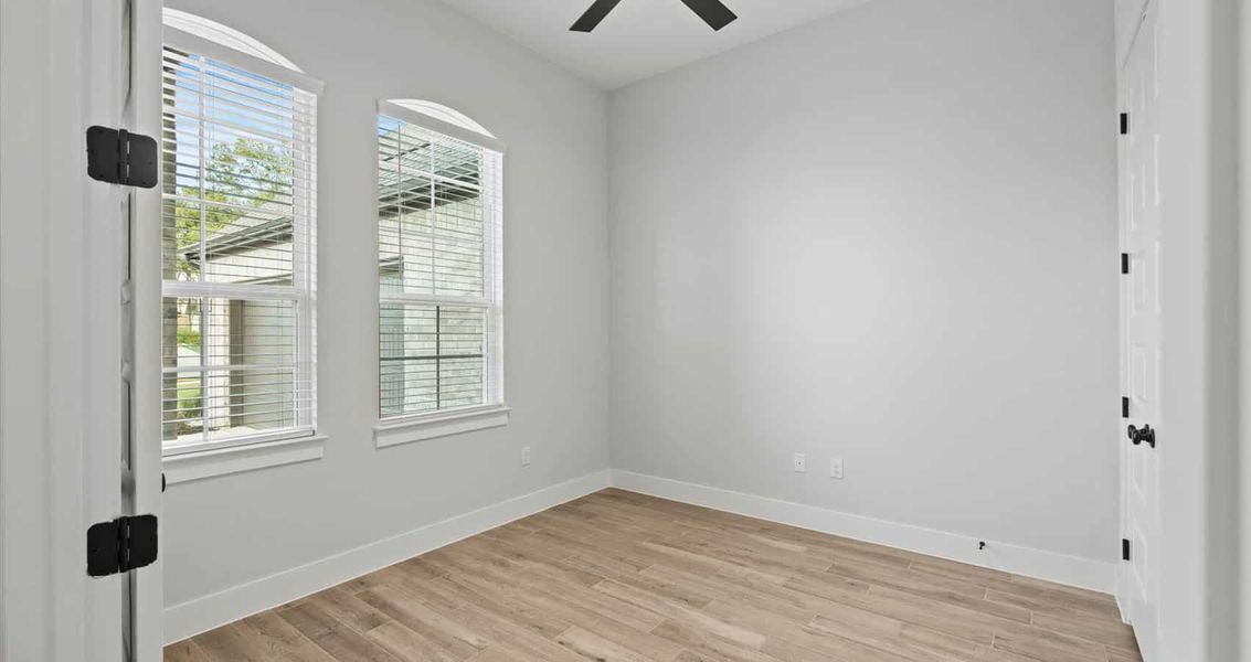 Spacious, unfurnished interior of a new home in 6 Creeks, Kyle (Image 14). Spacious, unfurnished interior of a new home in 6 Creeks, Kyle (Image 14).