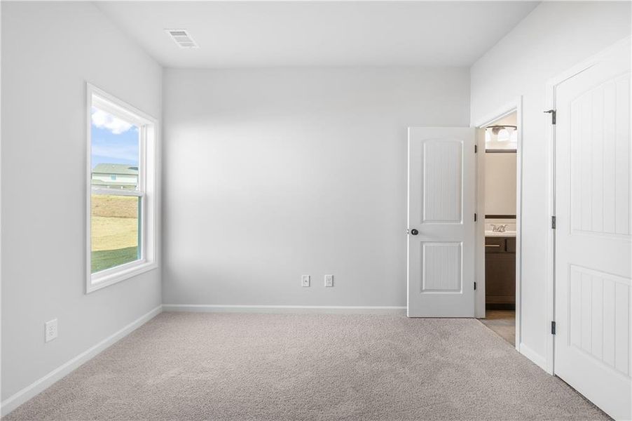 Spacious, unfurnished interior of a new home in , Eatonton (Image 26).