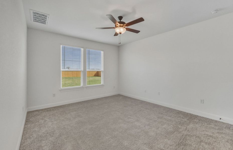Spacious, unfurnished interior of a new home in Lagos, Manor (Image 50).