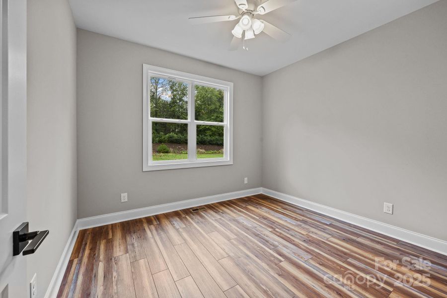 Spacious, unfurnished interior of a new home in , Salisbury (Image 27).