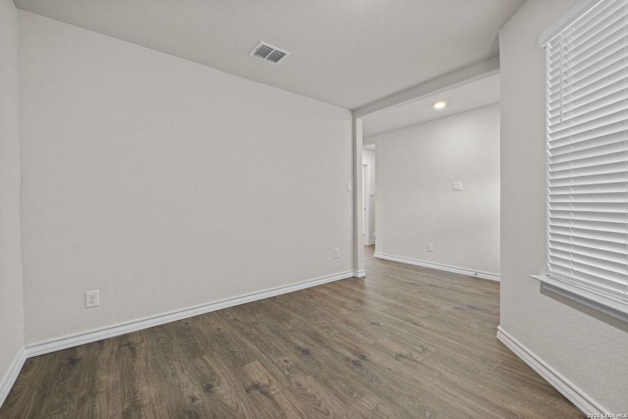 Spacious, unfurnished interior of a new home in Avenida, Converse (Image 10). Spacious, unfurnished interior of a new home in Avenida, Converse (Image 10).