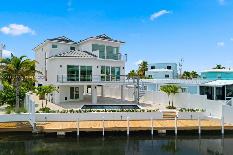 Exterior details and patio area of a home in , Key Largo (Image 39).