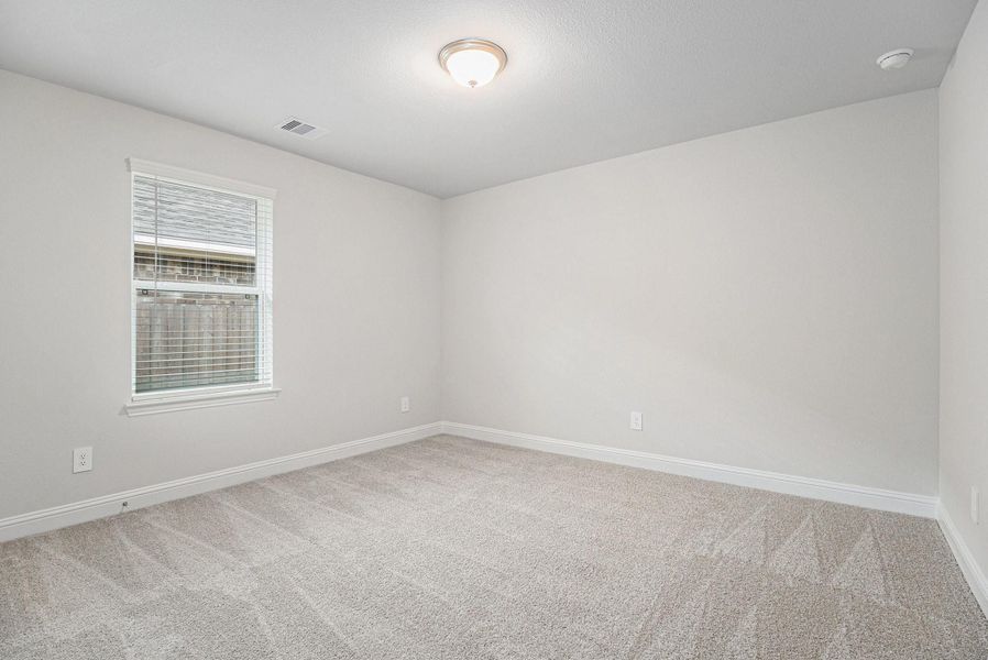 Spacious, unfurnished interior of a new home in Lago Mar, Texas City (Image 12). Spacious, unfurnished interior of a new home in Lago Mar, Texas City (Image 12).