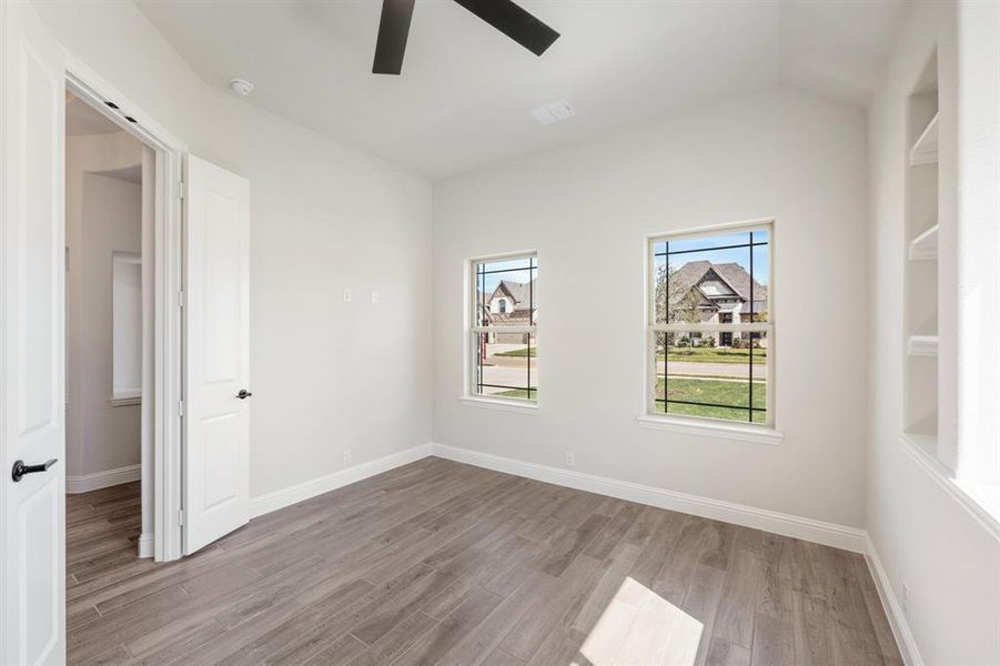 Spacious, unfurnished interior of a new home in Abe's Landing, Granbury (Image 20).