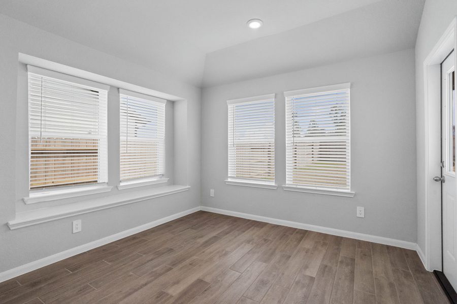Spacious, unfurnished interior of a new home in Montgomery Ridge, Montgomery (Image 15).
