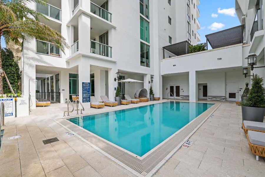 475 E Royal Palm Road - 35