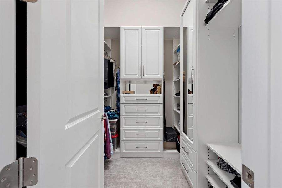Custom Built-In Walk-In Closet Custom Built-In Walk-In Closet