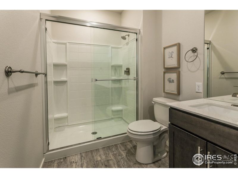 EXAMPLE PHOTO: MASTER BATH