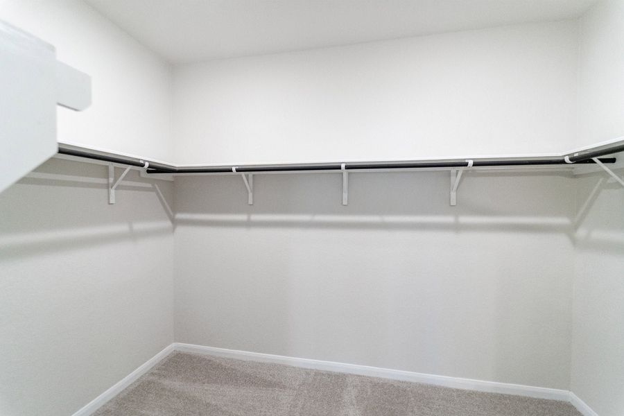 Spacious, unfurnished interior of a new home in Hannah Heights, Seguin (Image 12).