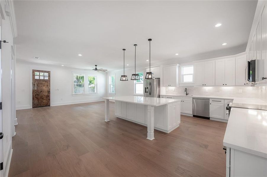 Furnished interior view inside a new home in , Tampa (Image 11). Furnished interior view inside a new home in , Tampa (Image 11).