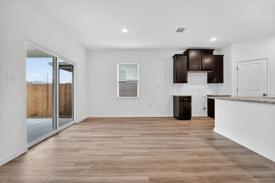 Spacious, unfurnished interior of a new home in Lisso, Pflugerville (Image 12).