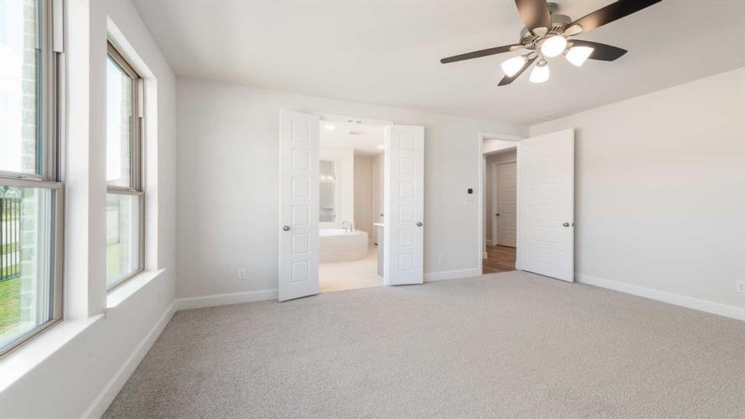 Spacious, unfurnished interior of a new home in The Heights At Uptown Celina 45', Celina (Image 18).