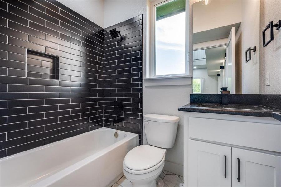 Furnished interior view inside a new home in , Bridgeport (Image 10).