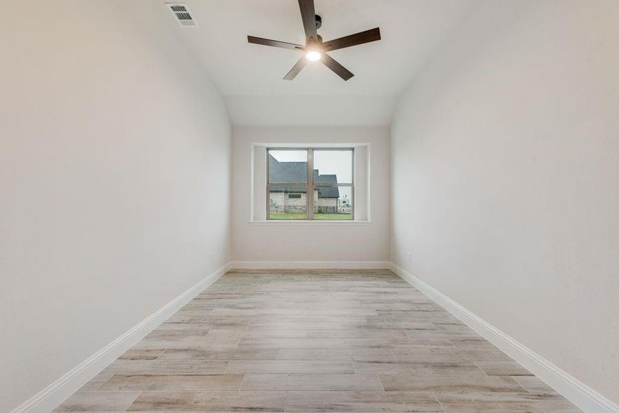 Spacious, unfurnished interior of a new home in , Lowry Crossing (Image 10).