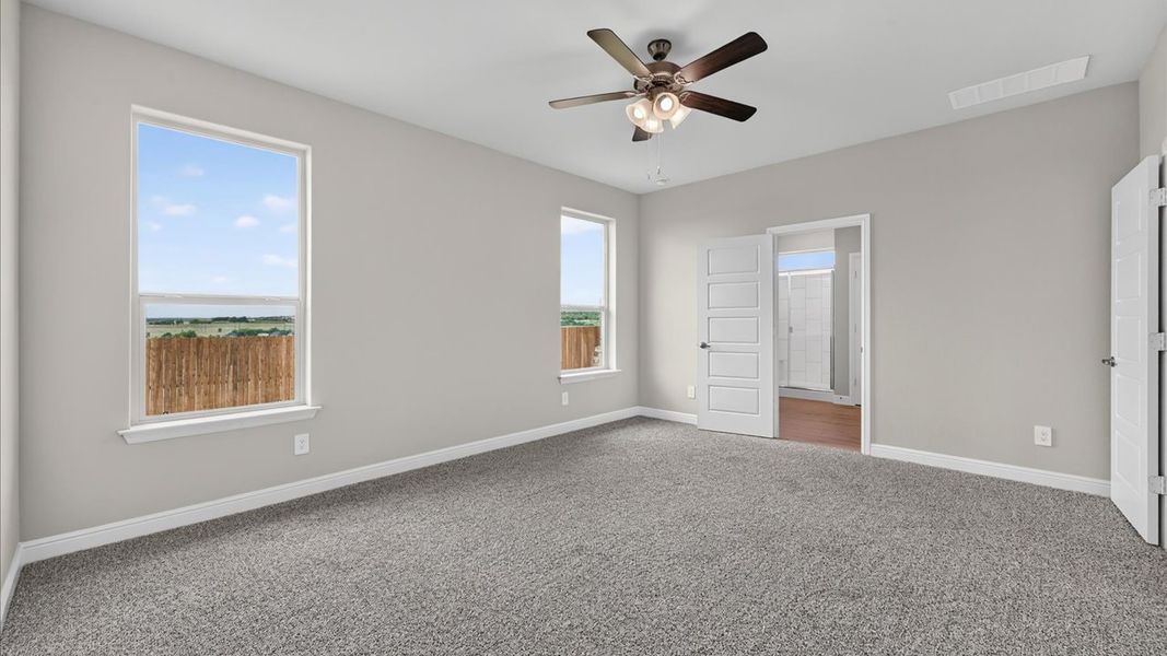 Spacious, unfurnished interior of a new home in Bluestem, Rhome (Image 14).