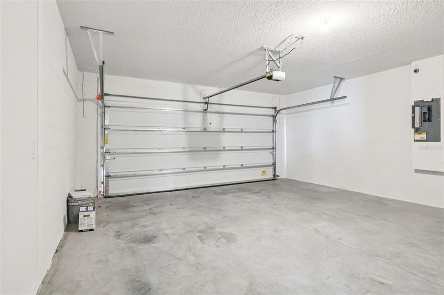 Spacious, unfurnished interior of a new home in The Meadow at Crossprairie, St. Cloud (Image 28). Spacious, unfurnished interior of a new home in The Meadow at Crossprairie, St. Cloud (Image 28).