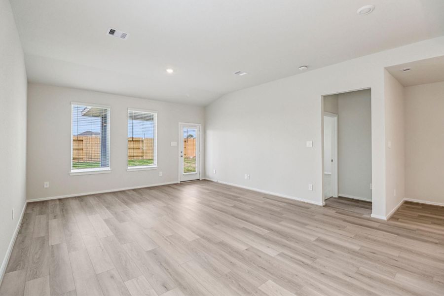 Spacious, unfurnished interior of a new home in Pine Lake Cove - Premier Series, Montgomery (Image 19).