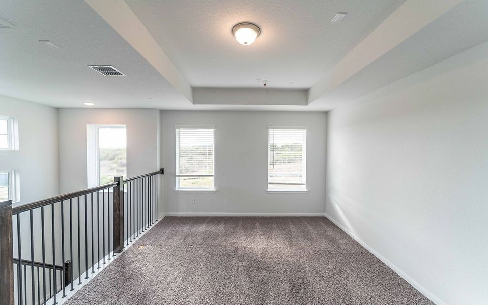 Spacious, unfurnished interior of a new home in Homestead, Schertz (Image 14).