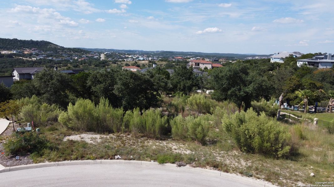 Image 8 of a home in . Image 8 of a home in .