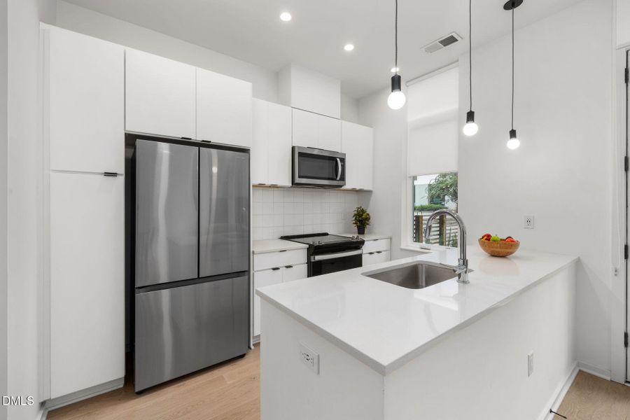 13-web-or-mls-DX3A8574