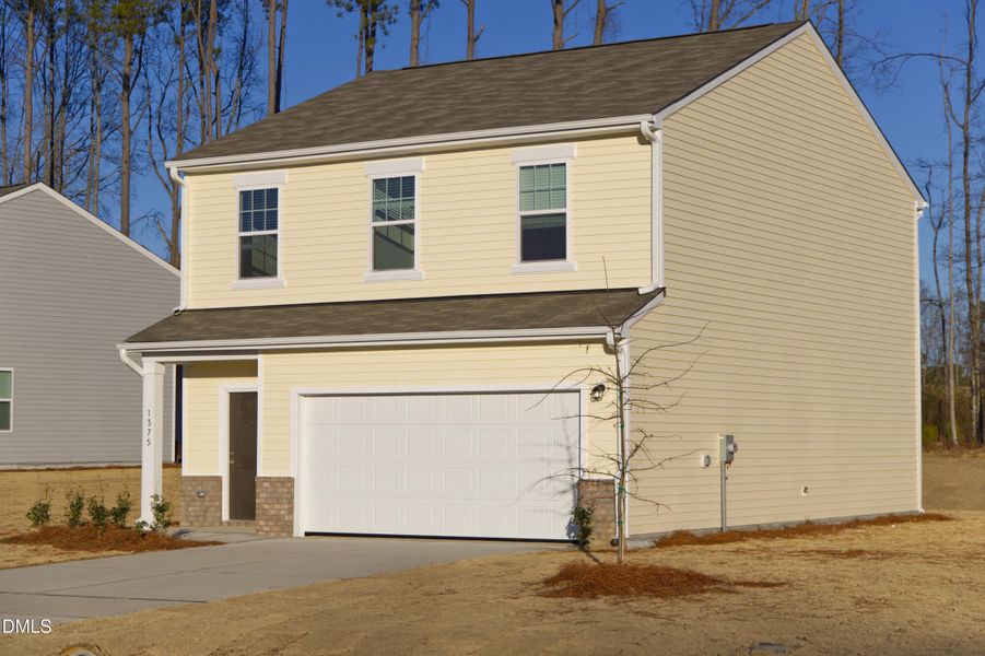 Endeavor Front Right