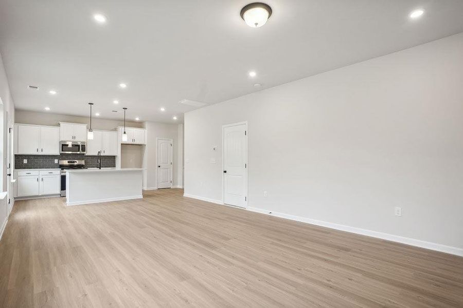 Spacious, unfurnished interior of a new home in North Haven, Rome (Image 15). Spacious, unfurnished interior of a new home in North Haven, Rome (Image 15).
