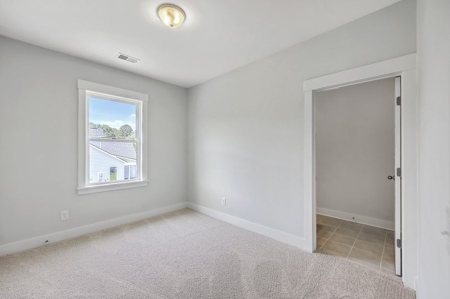 Spacious, unfurnished interior of a new home in , Dorchester (Image 46).