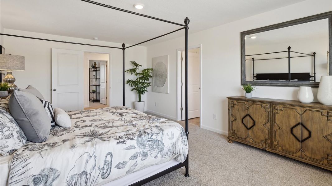 Furnished interior view inside a new home in Saint Andrews Garth, Kingsport (Image 14).