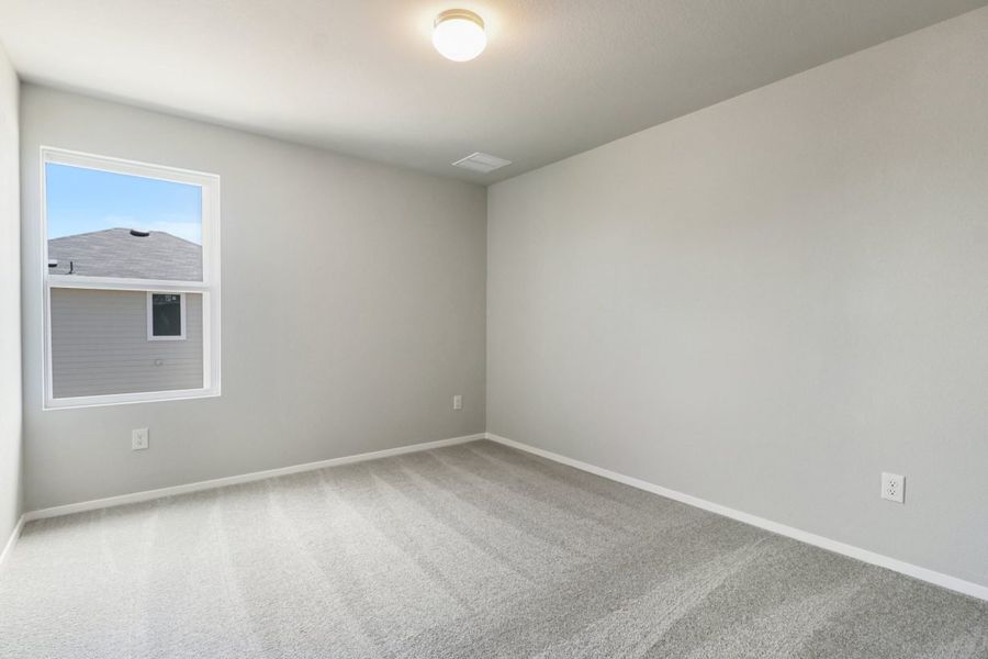 Spacious, unfurnished interior of a new home in Cascade, Liberty Hill (Image 19).