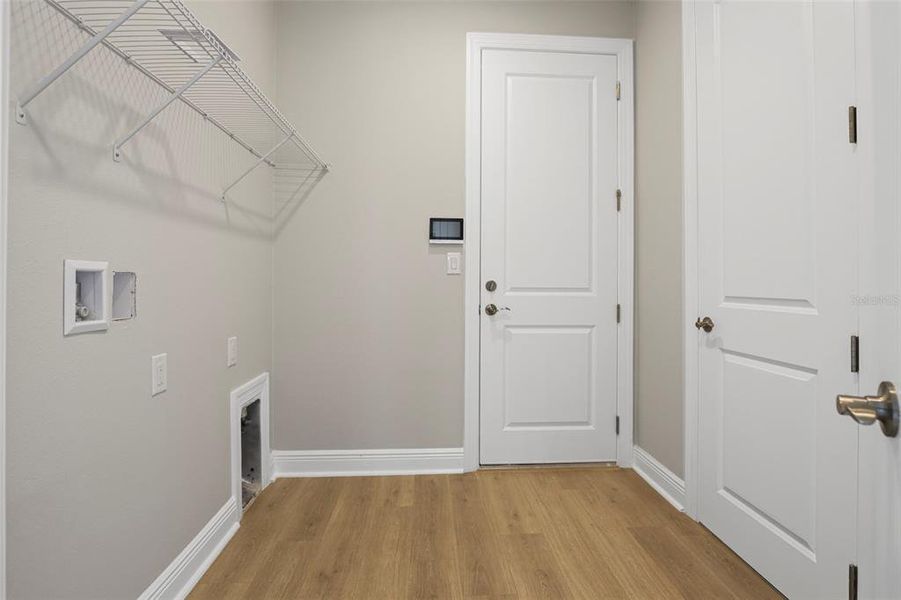 Spacious, unfurnished interior of a new home in Cresswind Lakewood Ranch, Lakewood Ranch (Image 19).