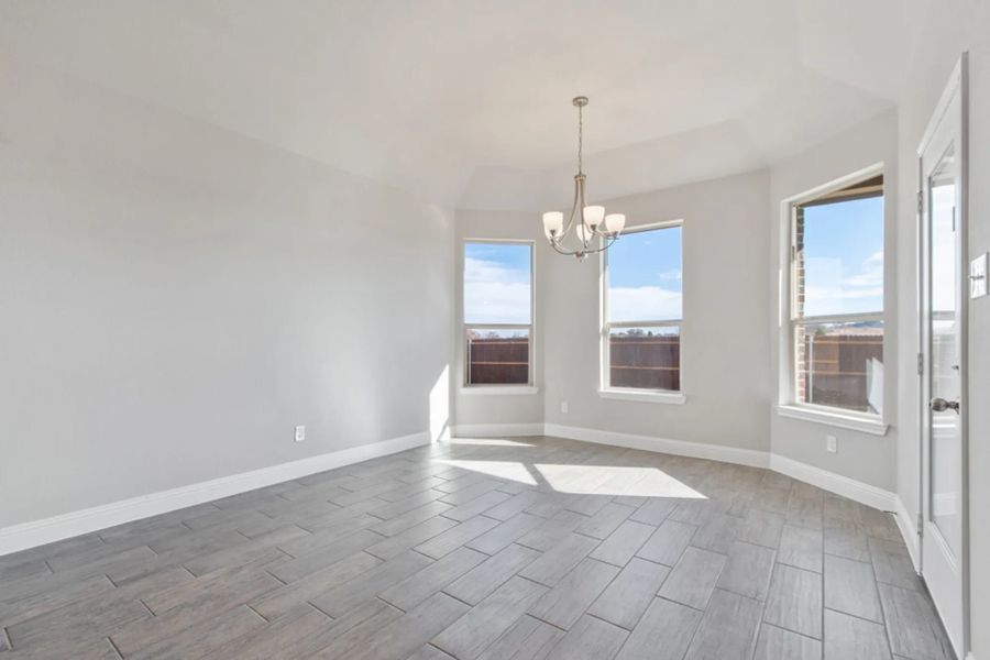 Image 177 representing the Concept 2373 by Landsea Homes in Coyote Crossing, Godley, TX. Image 177 representing the Concept 2373 by Landsea Homes in Coyote Crossing, Godley, TX.