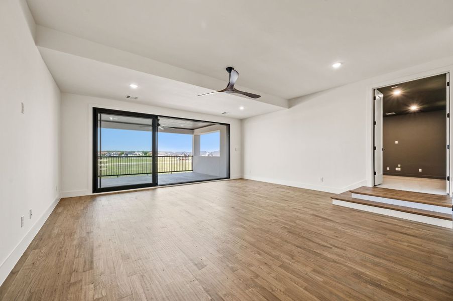 Spacious, unfurnished interior of a new home in The Resort on Eagle Mt. Lake, Fort Worth (Image 42).