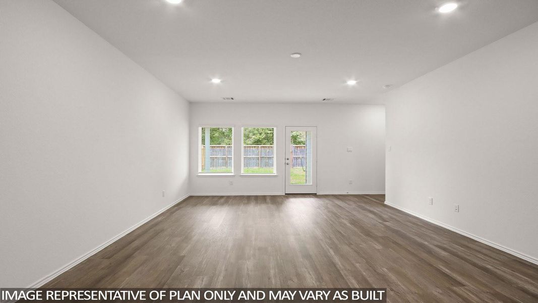 Spacious, unfurnished interior of a new home in Venetian Pines, Conroe (Image 10).