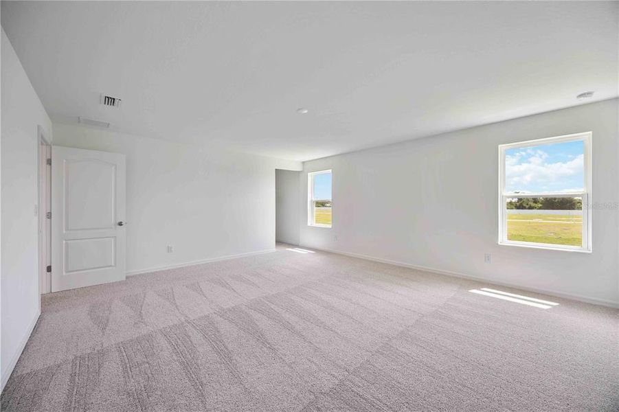 Spacious, unfurnished interior of a new home in Creekside at Rutland Ranch, Parrish (Image 10).