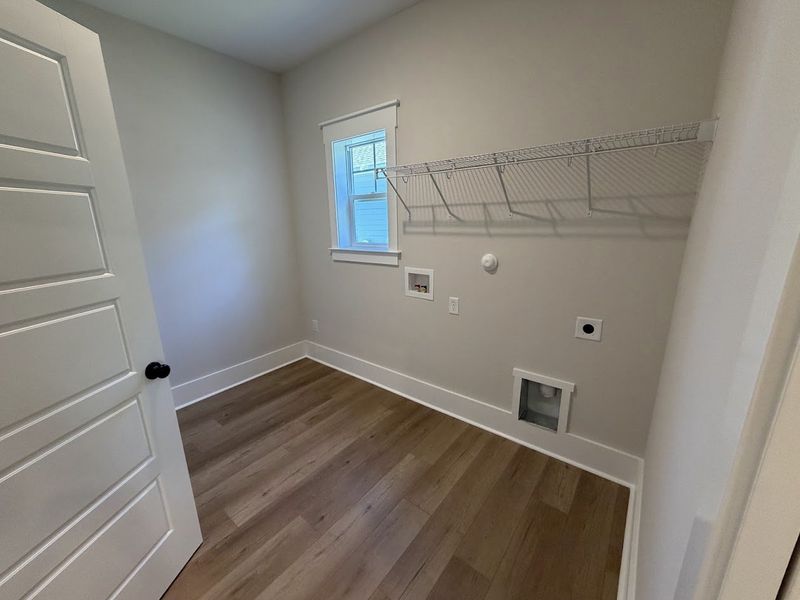 Spacious, unfurnished interior of a new home in Riverside Cove, Wilmington (Image 19).