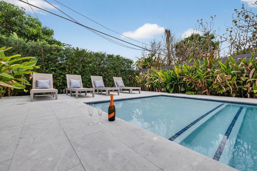 Community amenities in , Oakland Park (Image 41). Community amenities in , Oakland Park (Image 41).