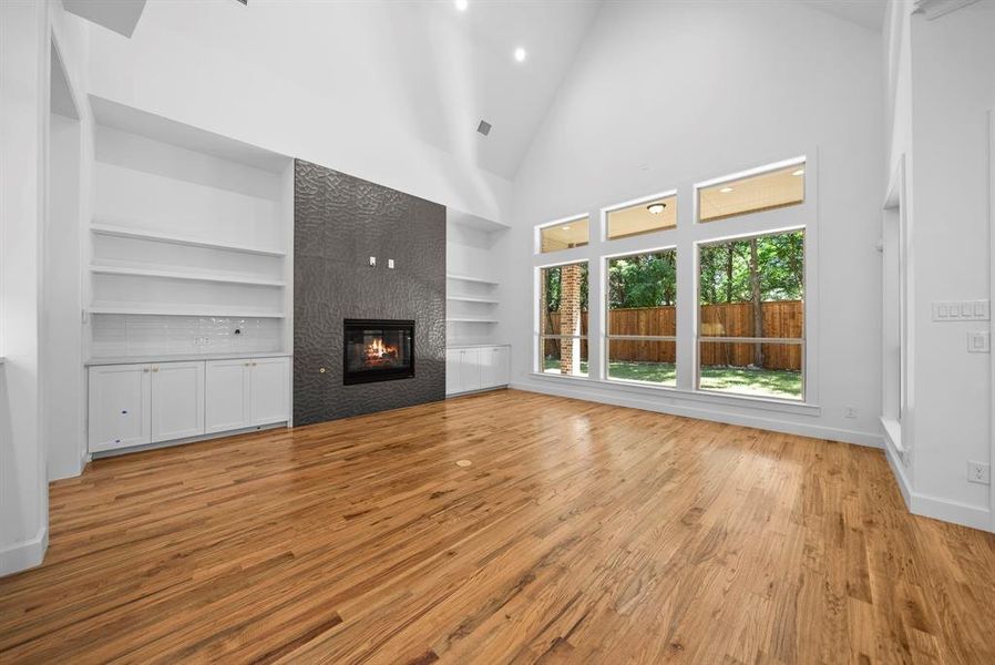Spacious, unfurnished interior of a new home in , Cedar Hill (Image 28).