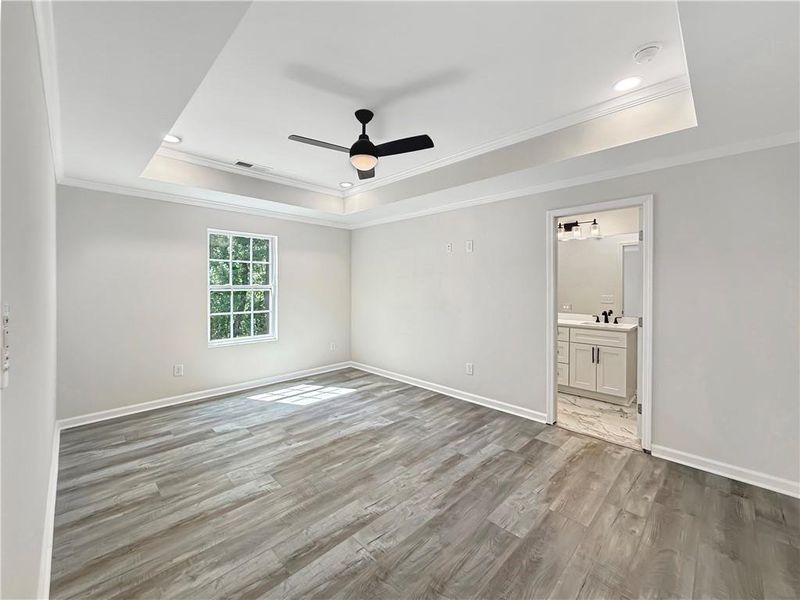Spacious, unfurnished interior of a new home in , Jonesboro (Image 13).