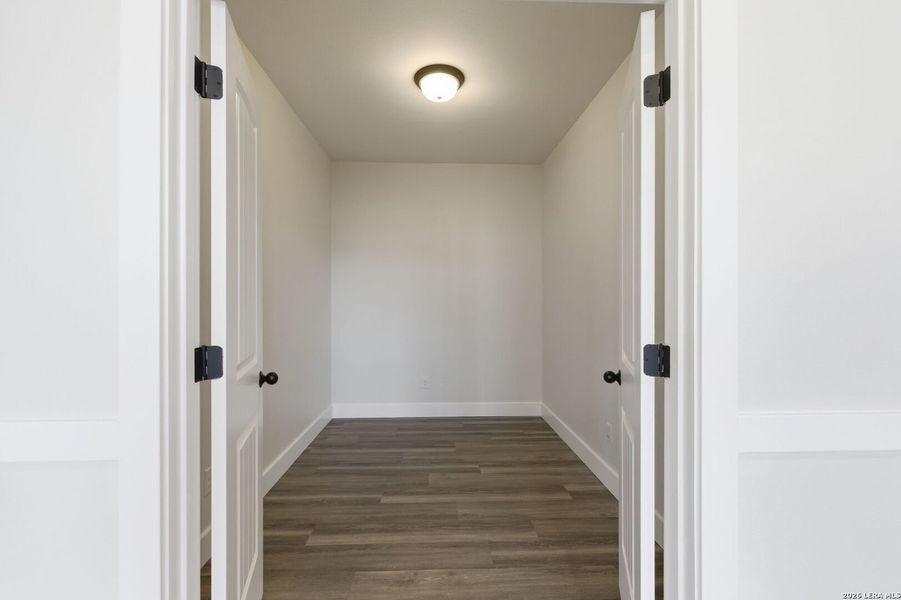 Spacious, unfurnished interior of a new home in Lonesome Dove, San Antonio (Image 40).