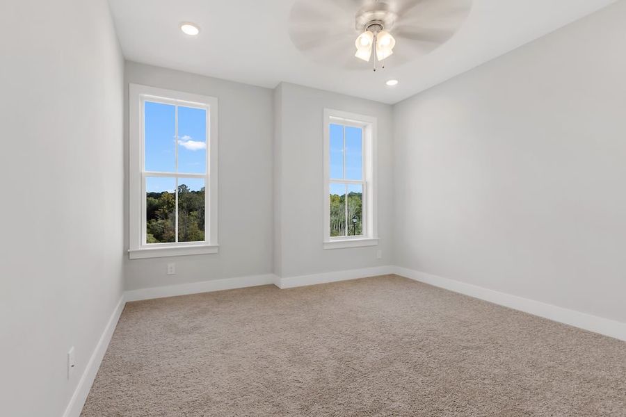 Spacious, unfurnished interior of a new home in Echo Park, Suwanee (Image 22).