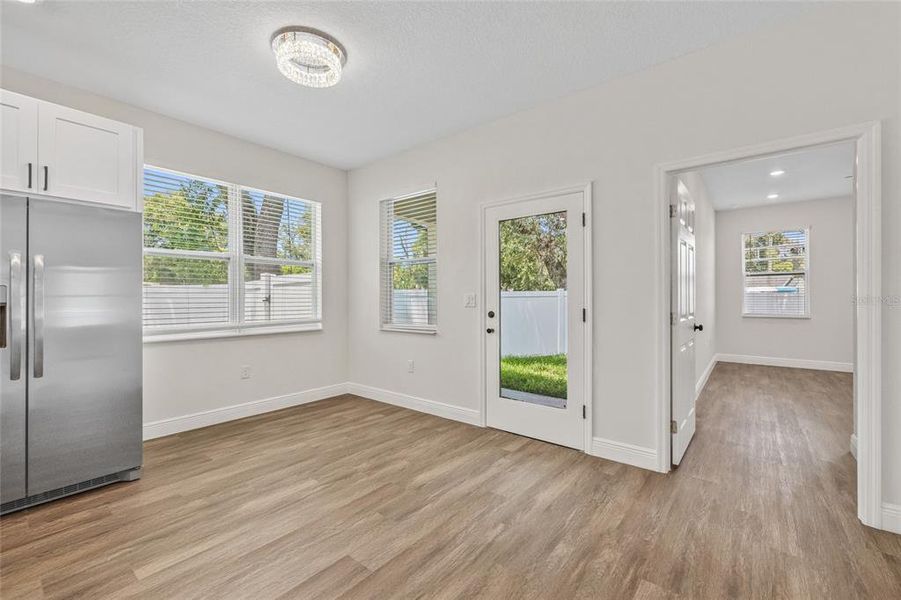 Spacious, unfurnished interior of a new home in , Tampa (Image 33).