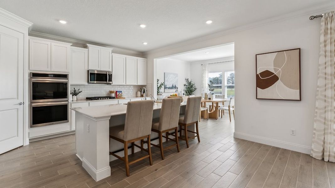 2654 Medallion Kitchen 6of8 F1 7 18 25