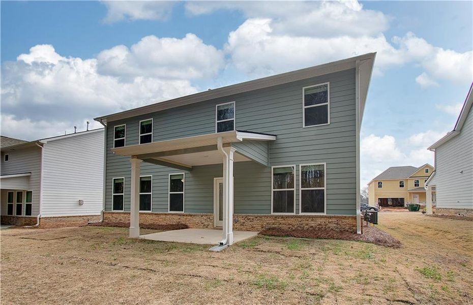 Exterior details and patio area of a home in Cooper Park, McDonough (Image 4).