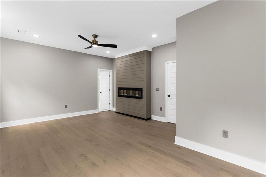 Spacious, unfurnished interior of a new home in , Atlanta (Image 37).