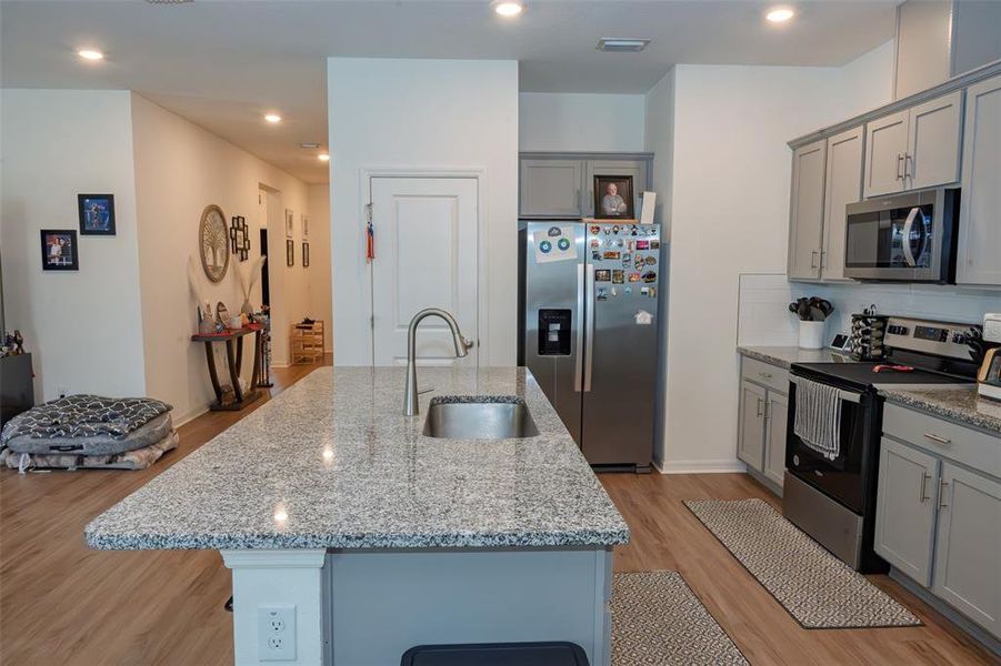 Furnished interior view inside a new home in , Land O' Lakes (Image 8).